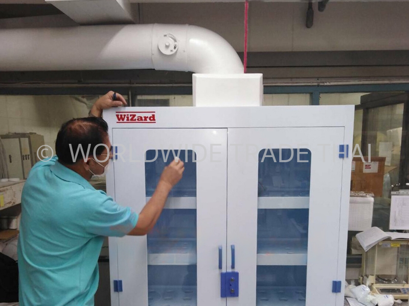 ติดตั้ง Fume Hood
